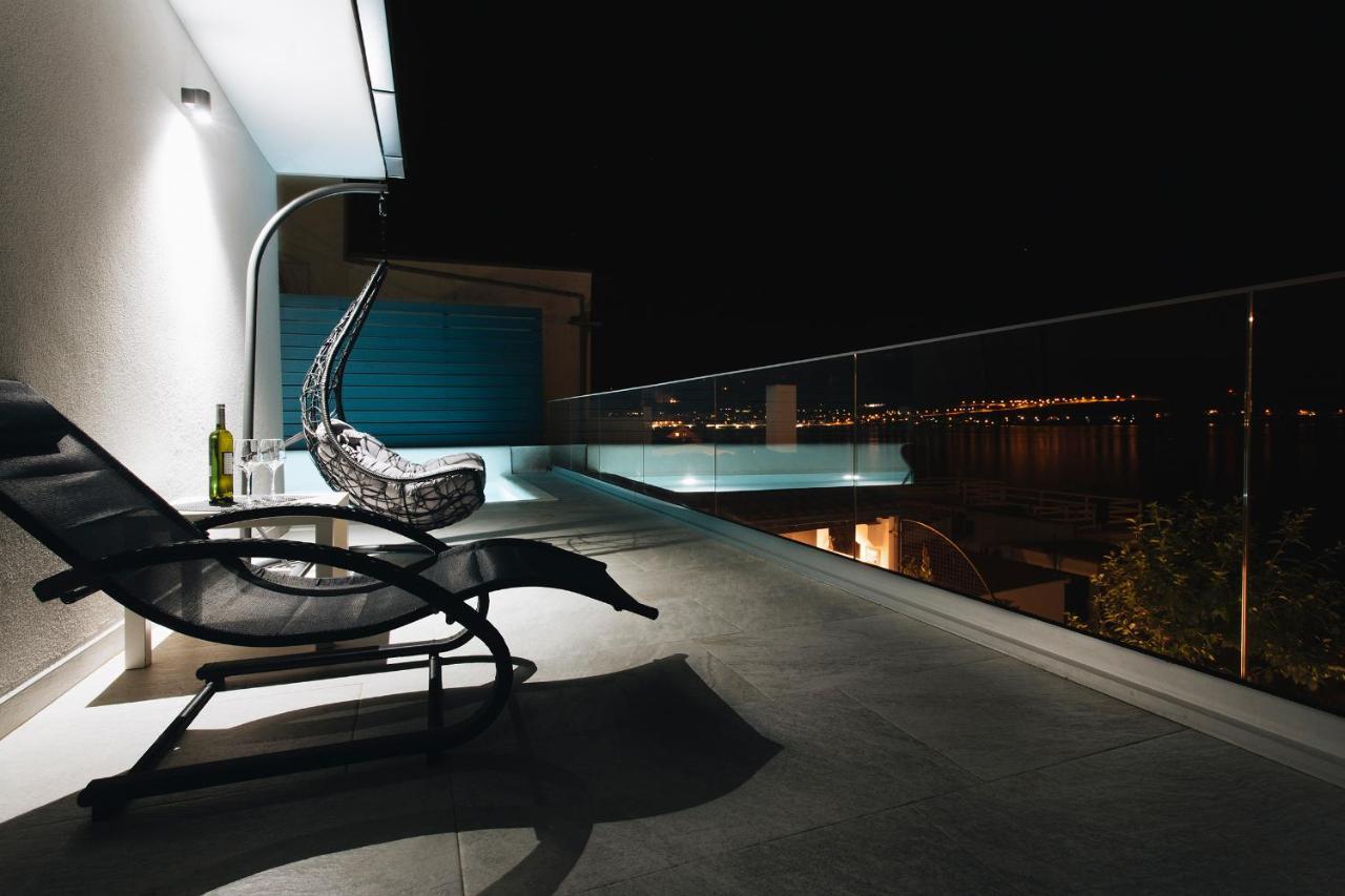 Villa Magna - Seaside Villa With Pool And Sauna Trogir Exterior foto