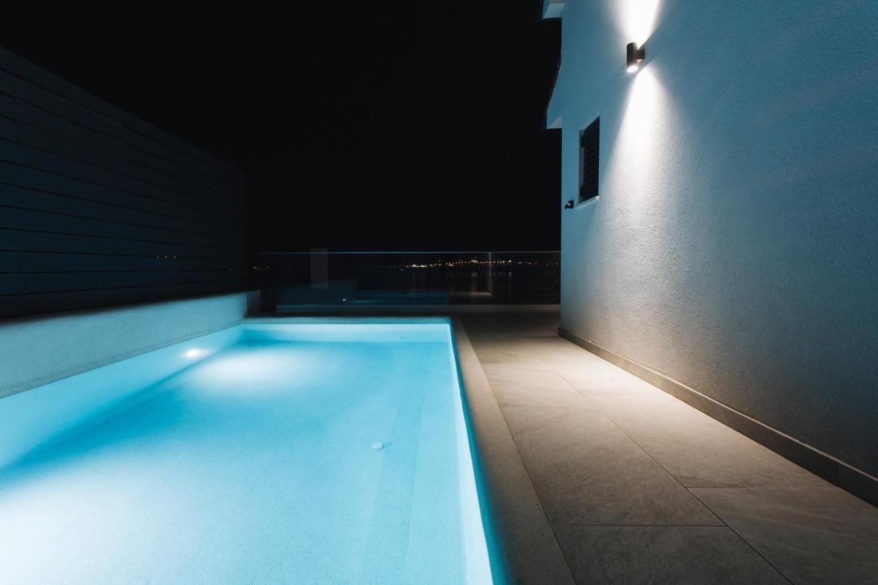 Villa Magna - Seaside Villa With Pool And Sauna Trogir Exterior foto